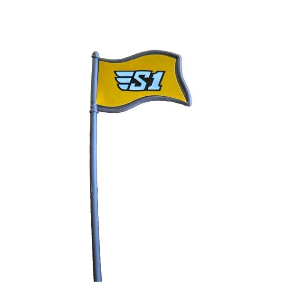 Unlabeled S1 Yellow Flag Single Pre-owned Action Figure Accessory Castle Knight - Picture 1 of 1